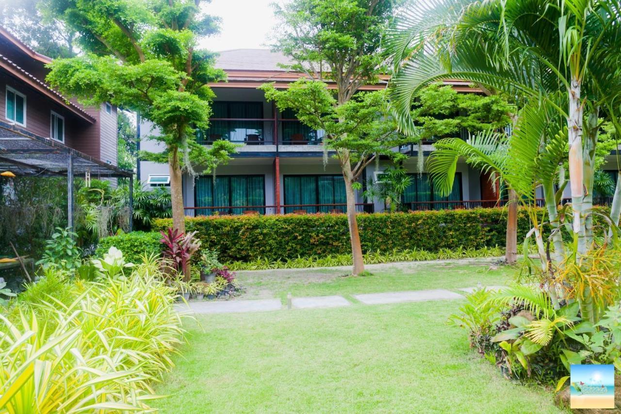 The Breeze Lipe Resort Exterior photo