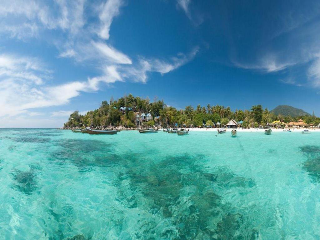 The Breeze Lipe Resort Exterior photo