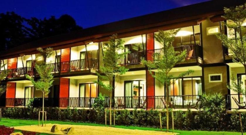 The Breeze Lipe Resort Exterior photo