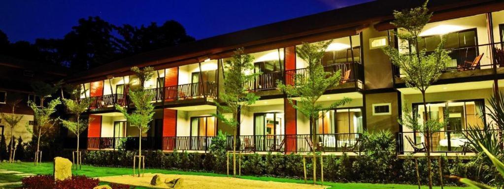The Breeze Lipe Resort Exterior photo